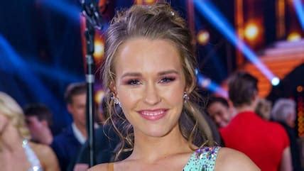laura müller celeb gate|Laura Müller: Die Influencerin im Portrait .